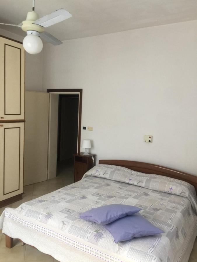 리미니 La Casa Di Clara Ombrellone Con 2 Lettini Al Lido San Giuliano Gratis E Parcheggio Privato Gratis 아파트 외부 사진