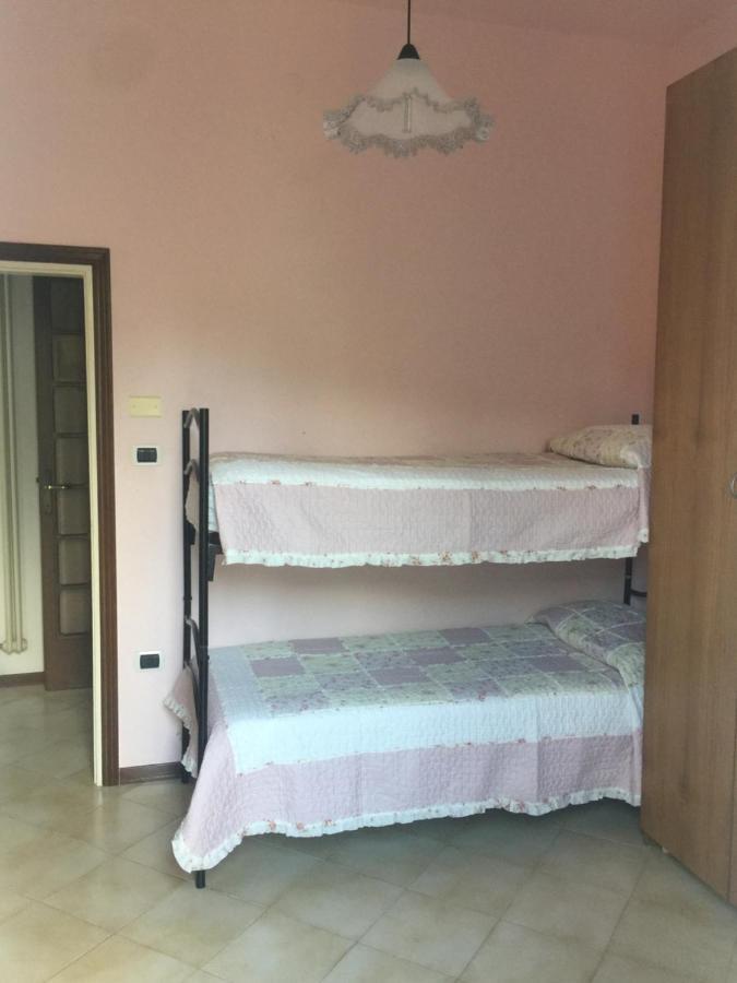 리미니 La Casa Di Clara Ombrellone Con 2 Lettini Al Lido San Giuliano Gratis E Parcheggio Privato Gratis 아파트 외부 사진